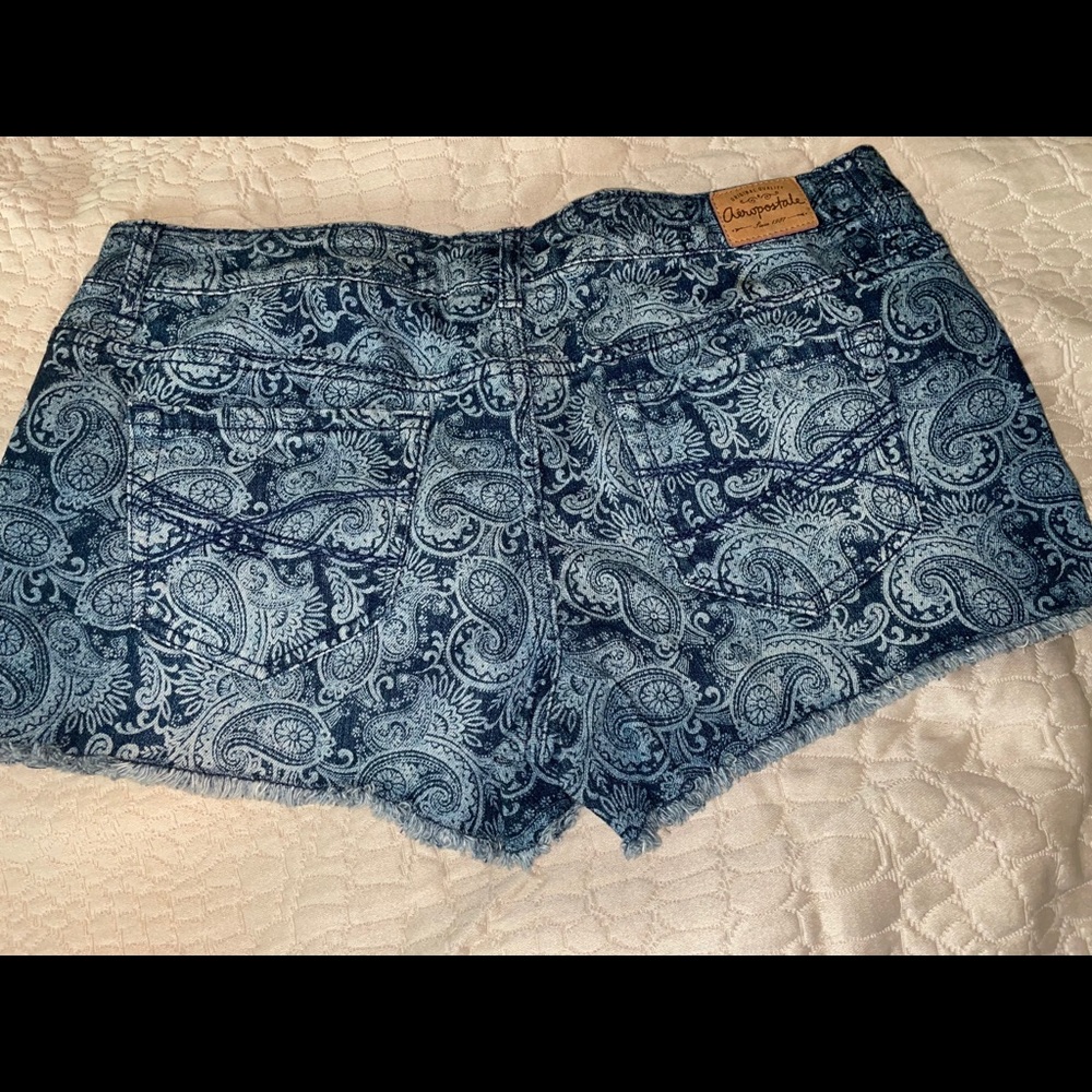 Women’s size 7/8 Aeropostale shorts